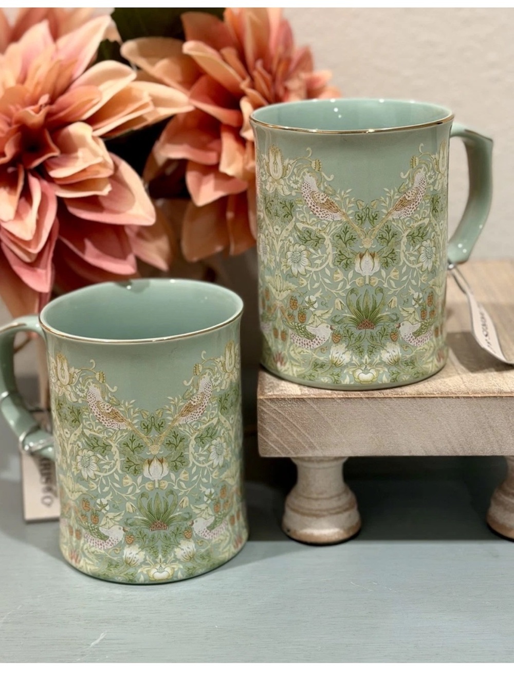 Set 2 Morris & Co Strawberry Thief Soft Safe Green W/Gold Trim Coffee/Tea
Mugs